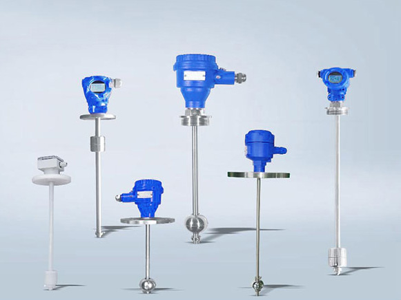 投入式液位計(jì)與其他液位計(jì)的比較和應(yīng)用